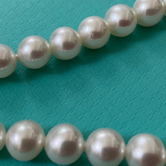 TIFFANY & CO. Ziegfeld Collection Freshwater Pearl Strand Necklace - Picture 13 of 16